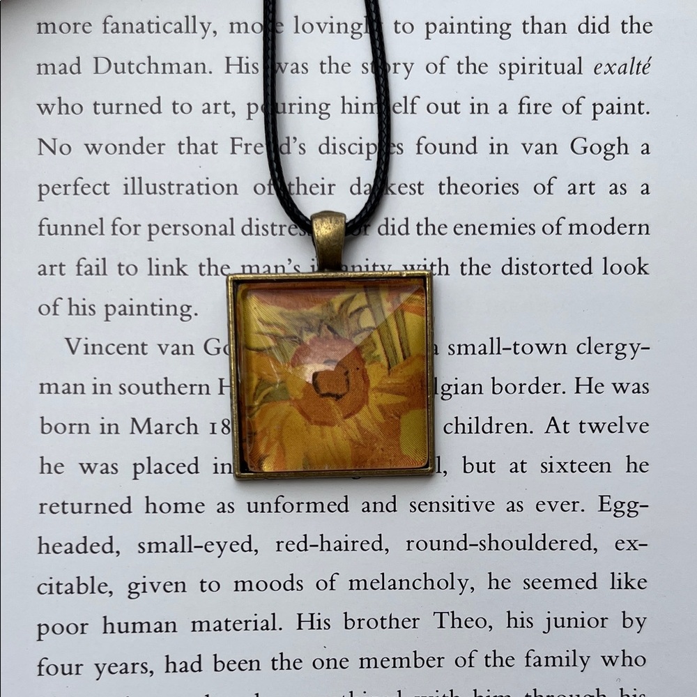 Van Gogh’s Sunflowers🌻 Pendant Necklace